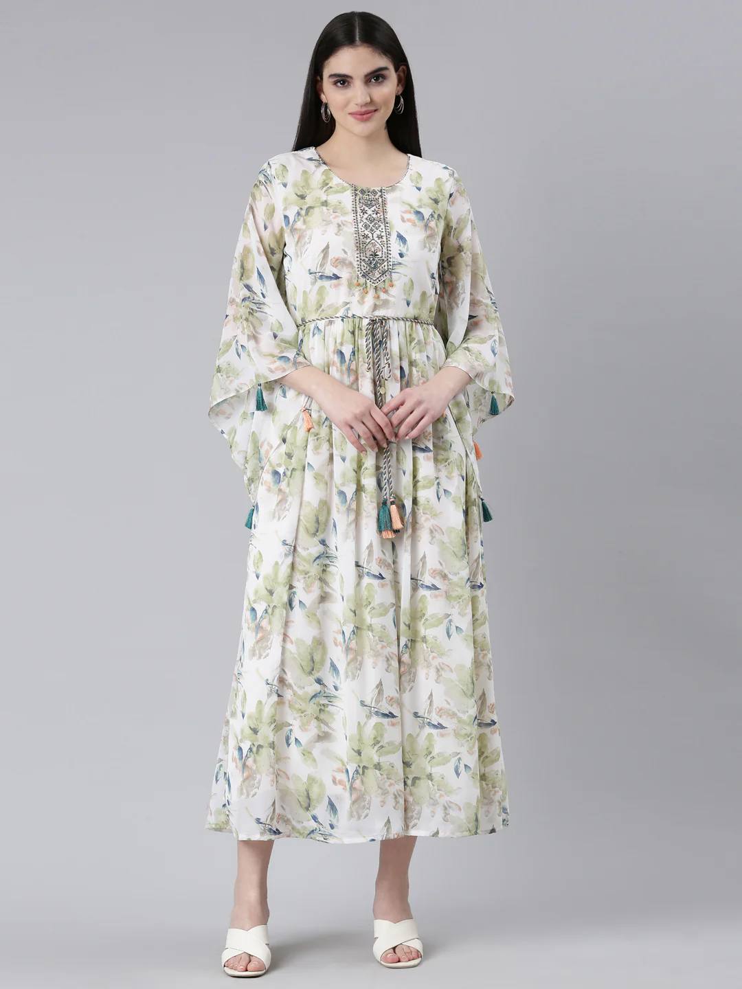 Neerus Green Straight Casual Printed Dress