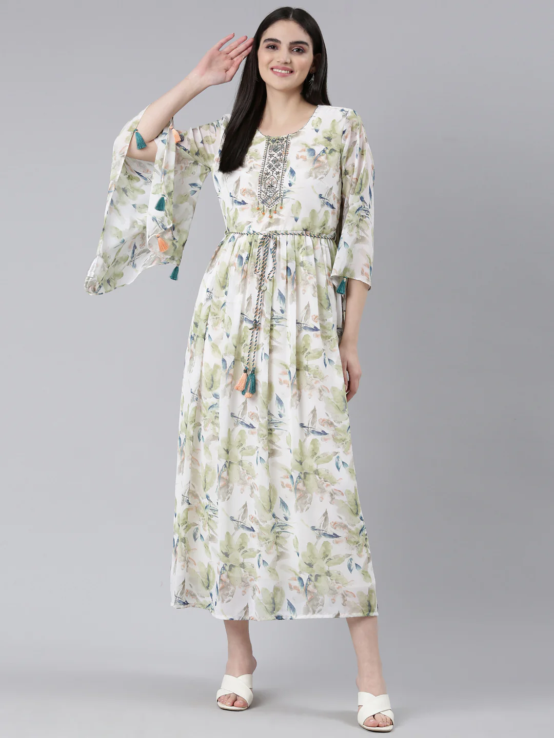Neerus Green Straight Casual Printed Dress - Image 5