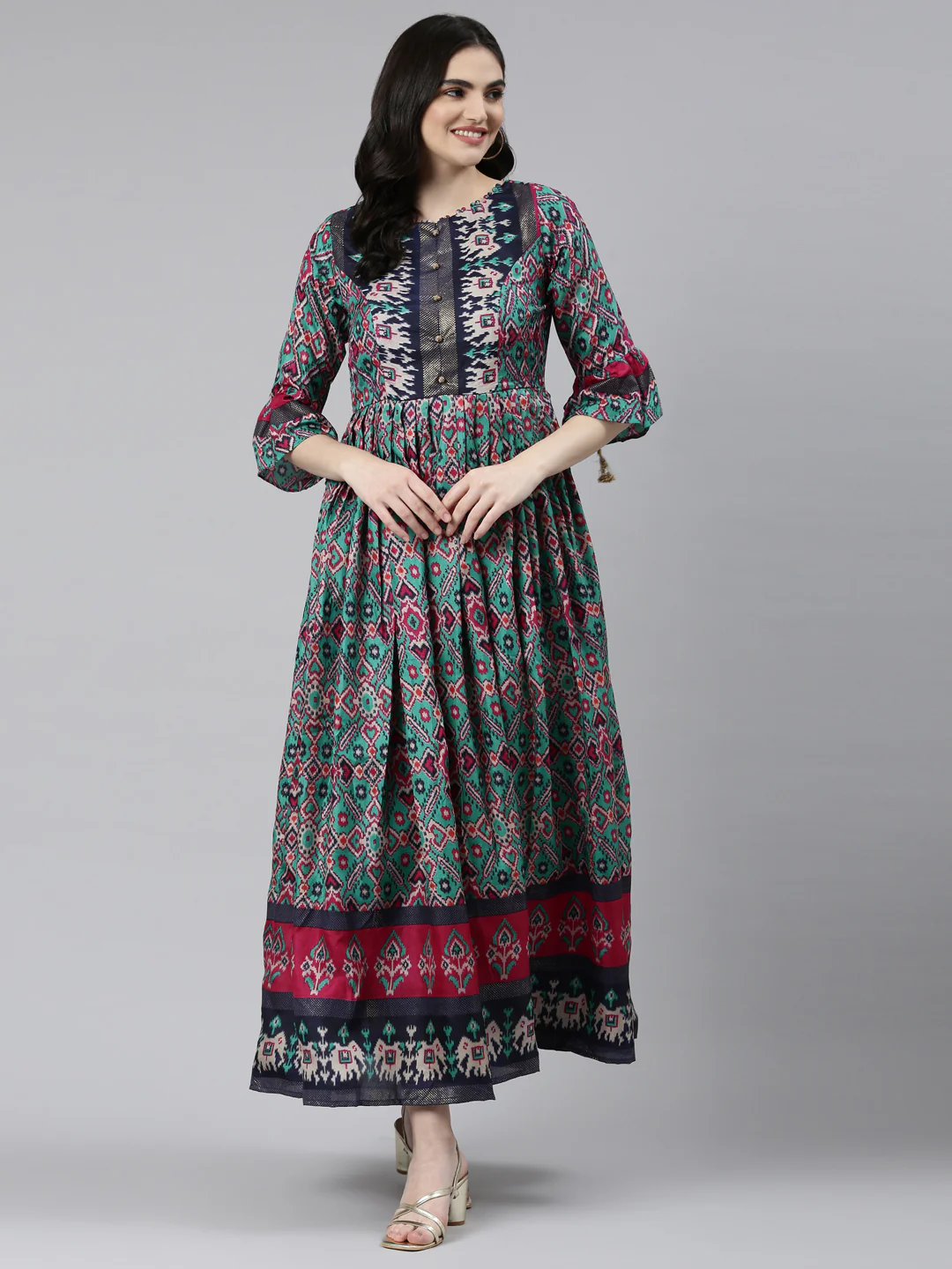 Neerus Green Straight Casual Printed Dress - Image 5