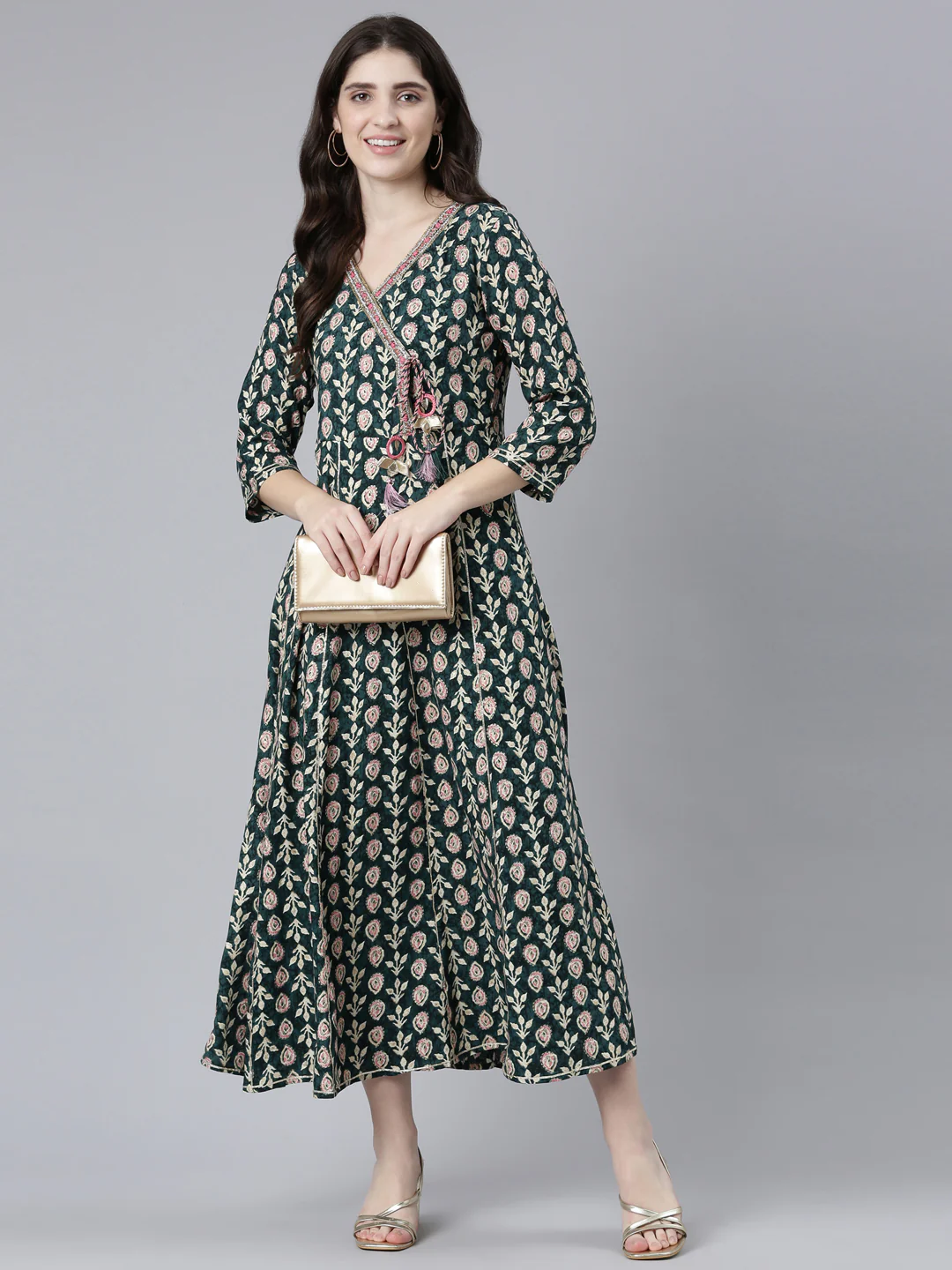 Neerus Green Straight Casual Printed Dress - Image 5