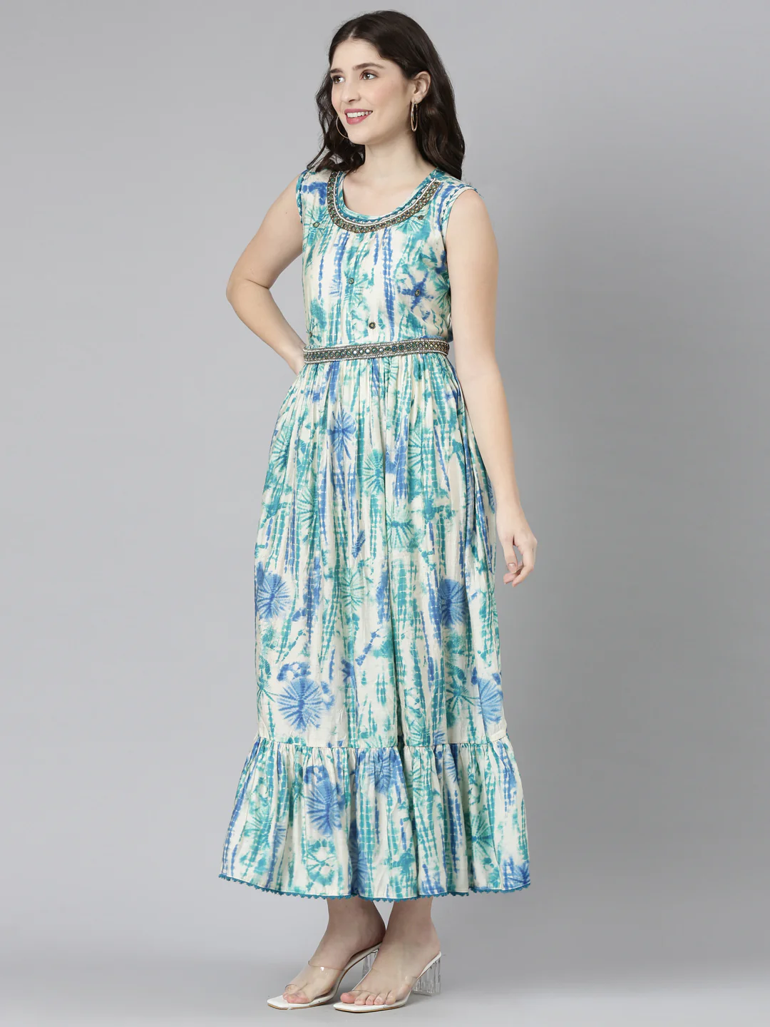 Neerus Green Straight Casual Printed Gown - Image 2