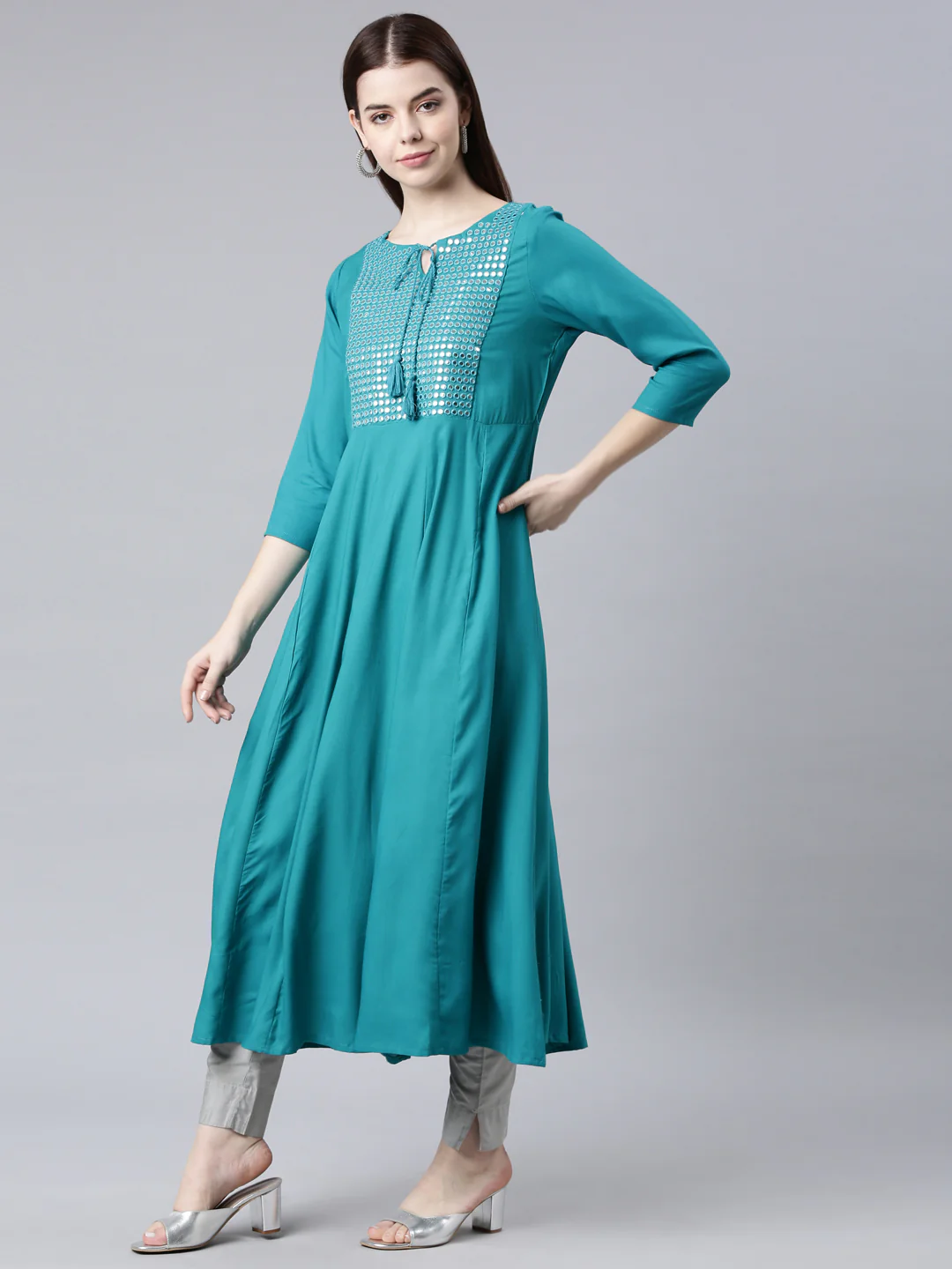 Neerus Green Straight Casual Solid Anarkali Kurta - Image 2