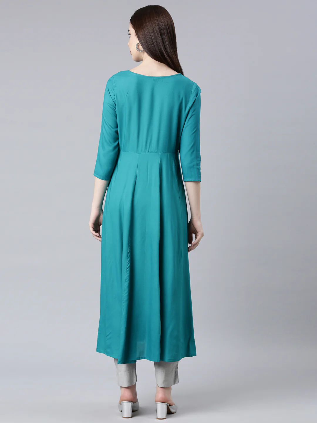 Neerus Green Straight Casual Solid Anarkali Kurta - Image 4