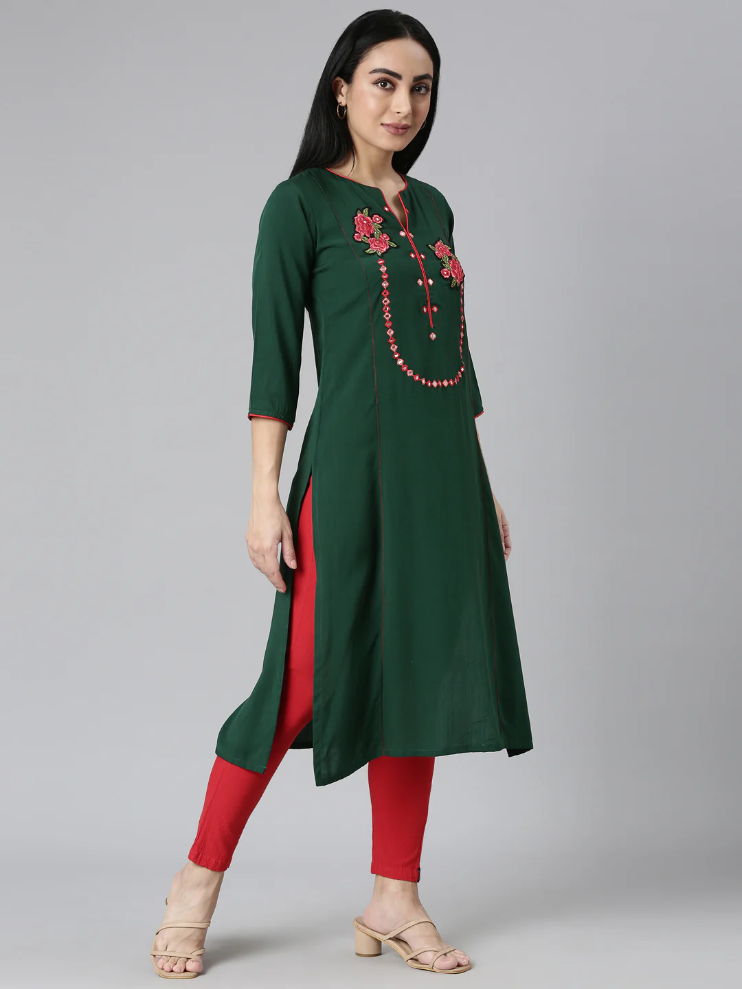 Neerus Green Straight Casual Solid Straight Kurta - Image 2