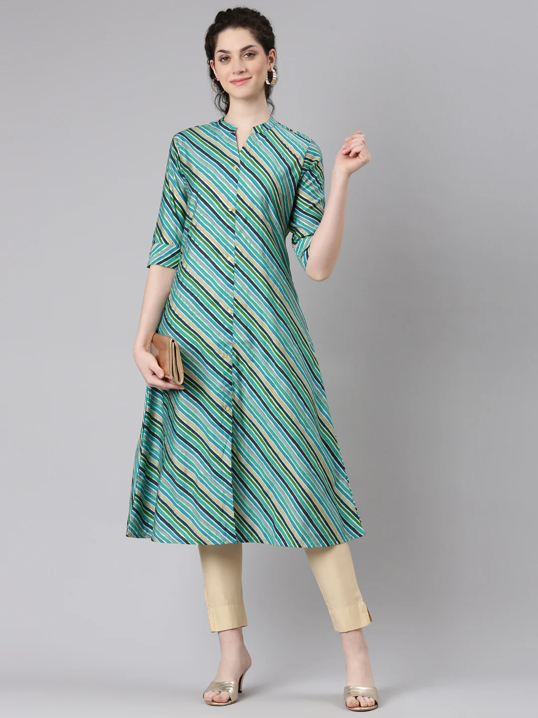 Neerus Green Straight Casual Panelled Kurta - Image 5