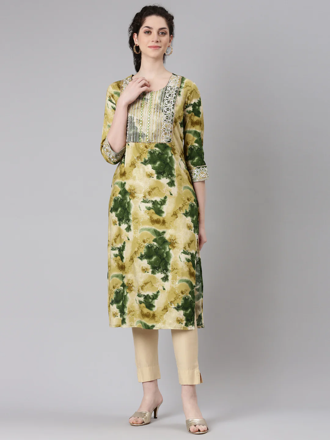Neerus Green Straight Casual Panelled Kurta