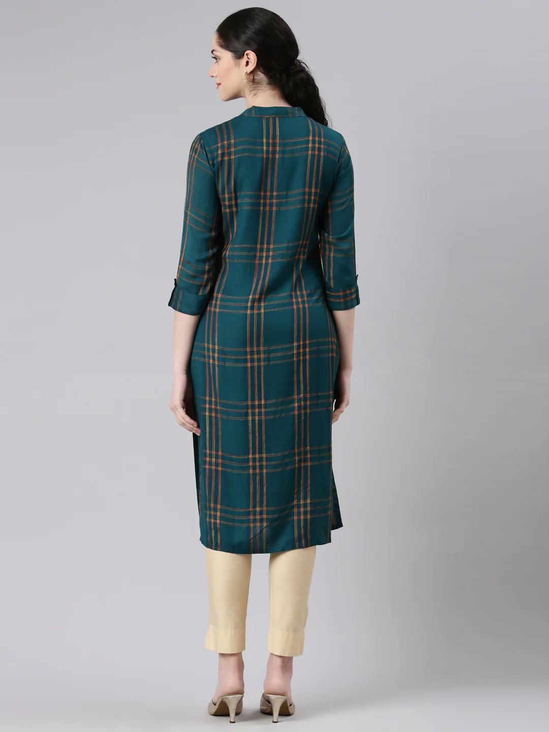 Neerus Green Straight Casual Striped Panelled Kurta - Image 3