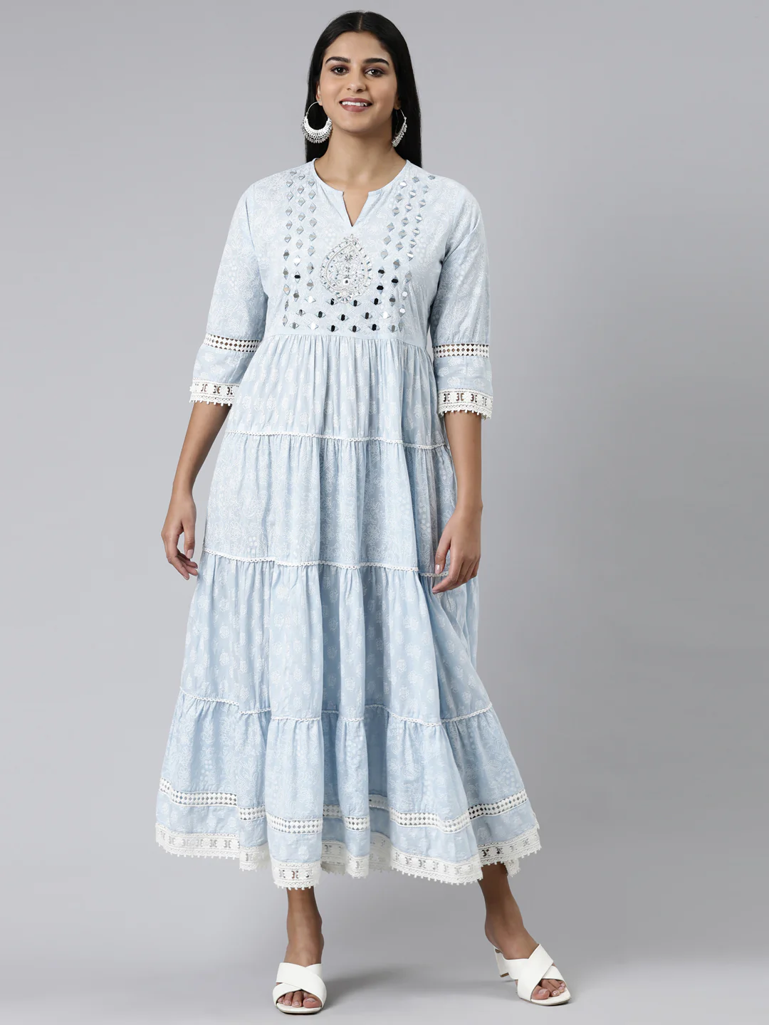 Neerus Green Straight Printed Cotton Kurta