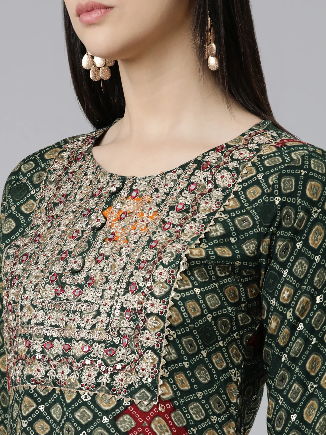 Neerus Green Straight Printed Cotton Kurta - Image 4