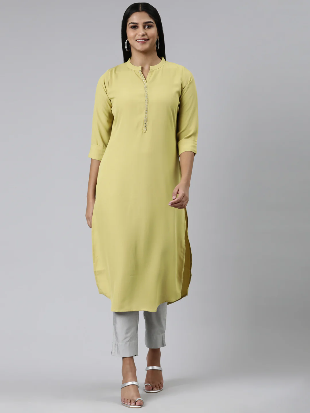 Neerus Green Straight Solid Viscose Rayon Kurta