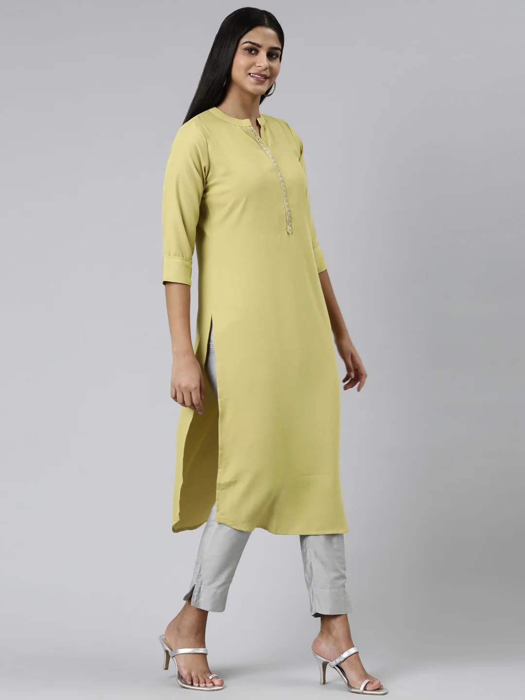 Neerus Green Straight Solid Viscose Rayon Kurta - Image 2
