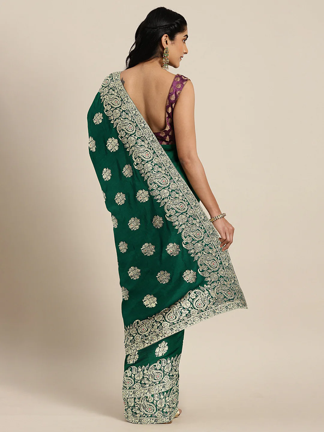 Neerus Green Textured Saree With Blouse - Image 2