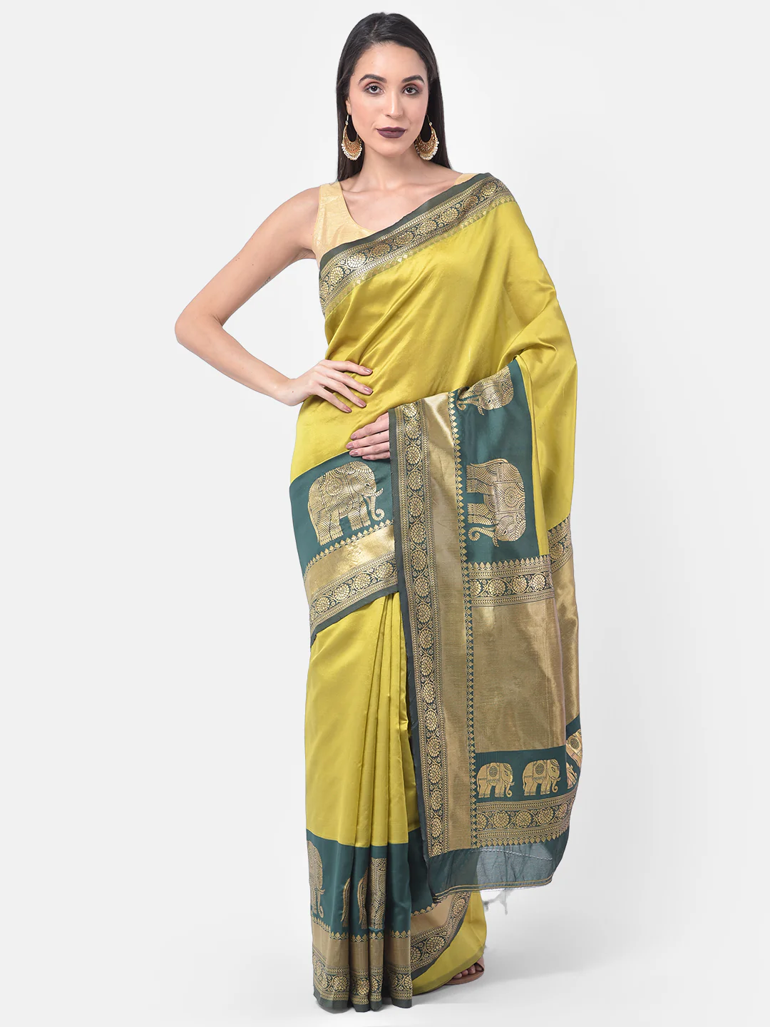 Neerus Green Textured Saree With Blouse