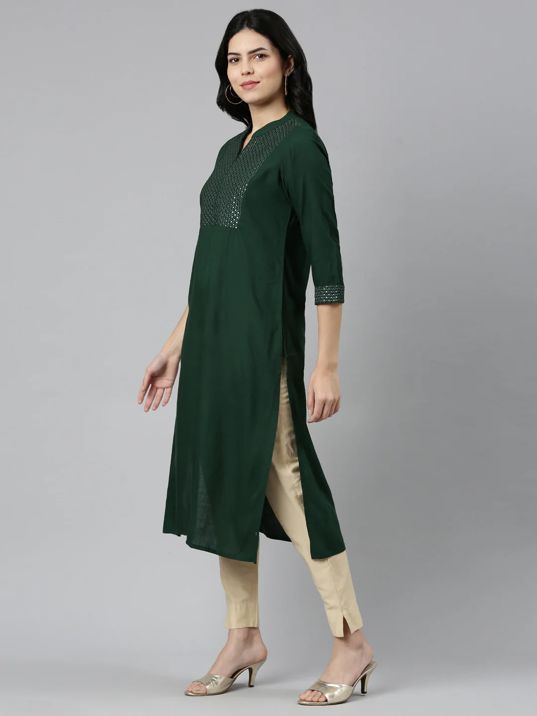 Neerus Green Tiered Straight Solid Kurta - Image 2