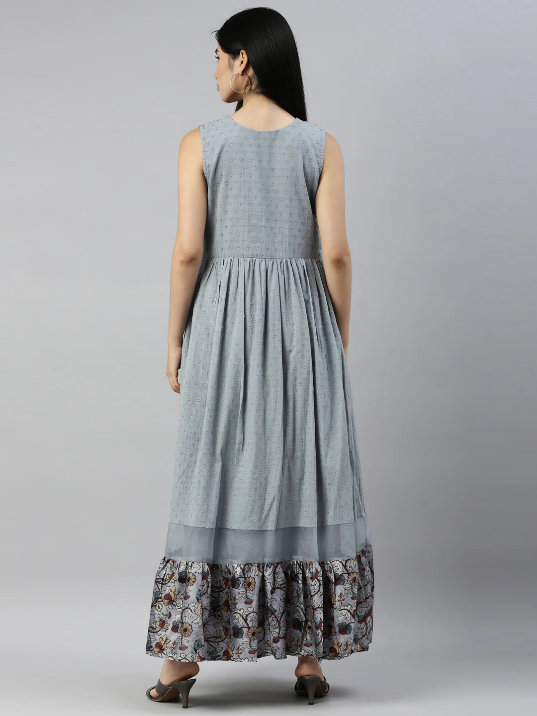 Neerus Grey Color Cotton Fabric Kurta - Image 5