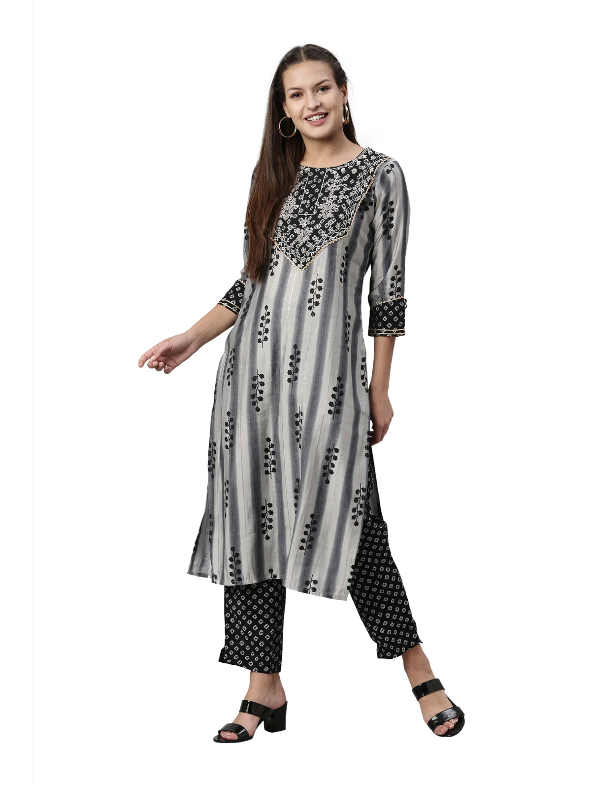 Neerus Grey Color Cotton Fabric Kurta Set - Image 6