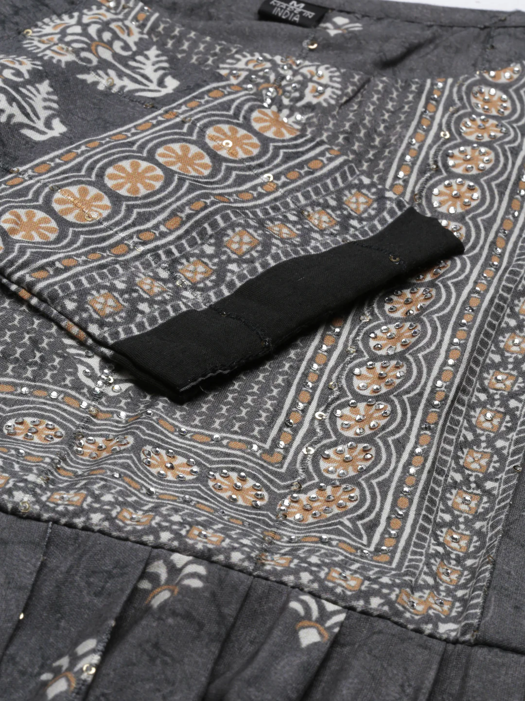 Neerus Grey Color Model Fabric Kurta - Image 7