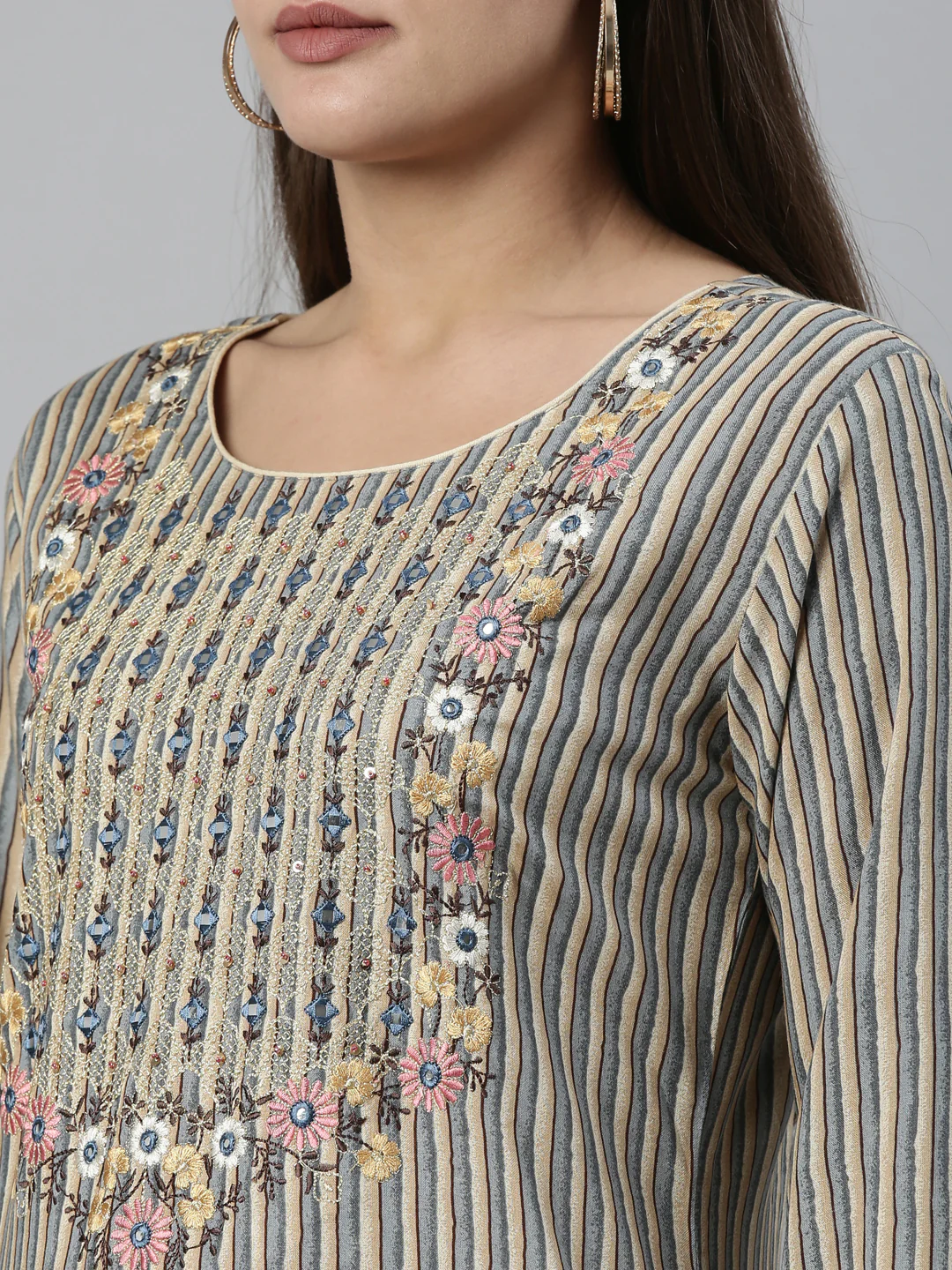 Neerus Grey Color Rayon Fabric Kurta - Image 15