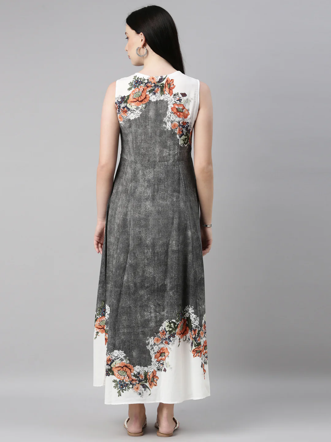Neerus Grey Color Slub Riyon Fabric Kurta - Image 5