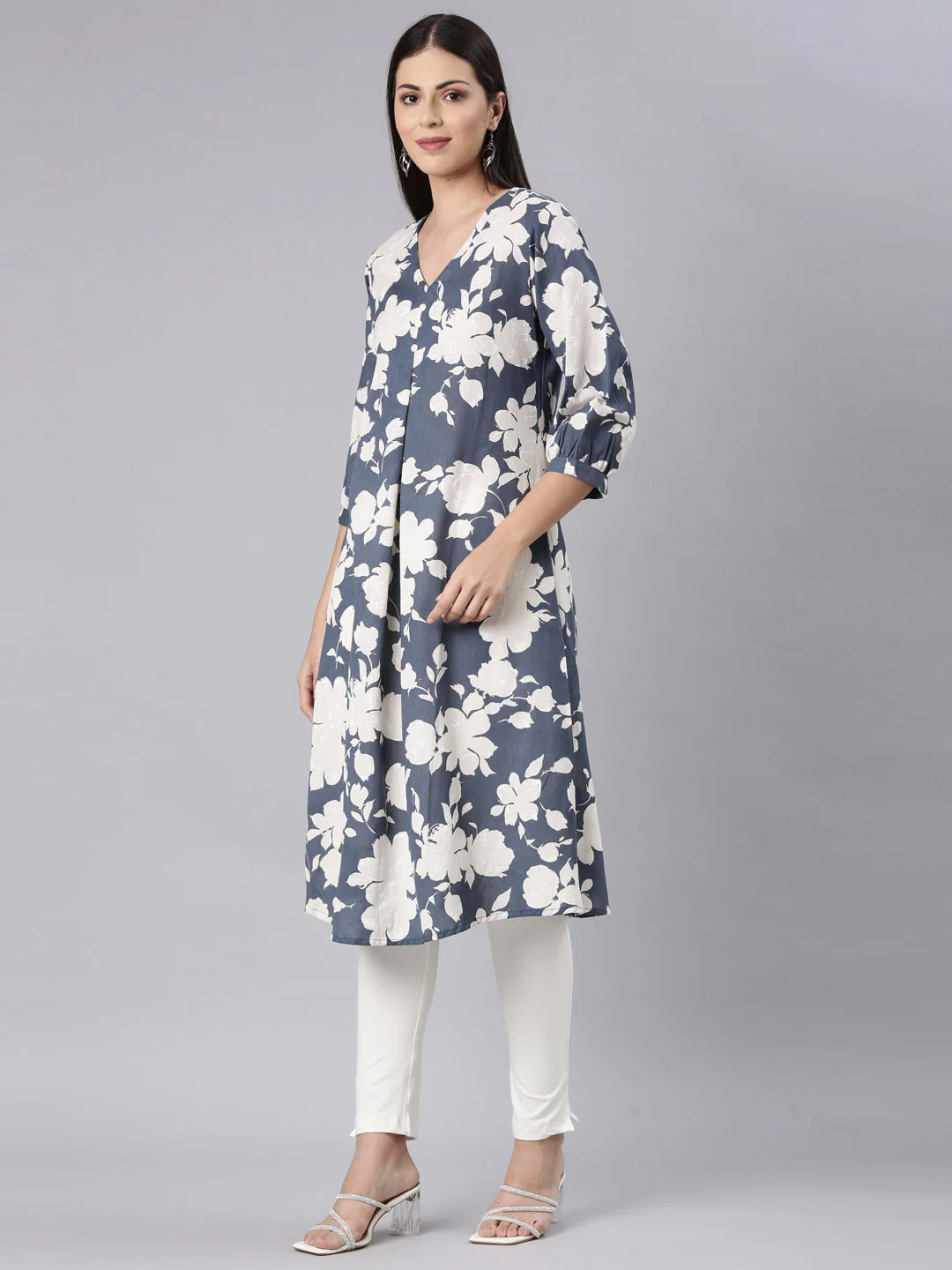 Neerus Grey Curved Casual Floral Anarkali Kurta - Image 2