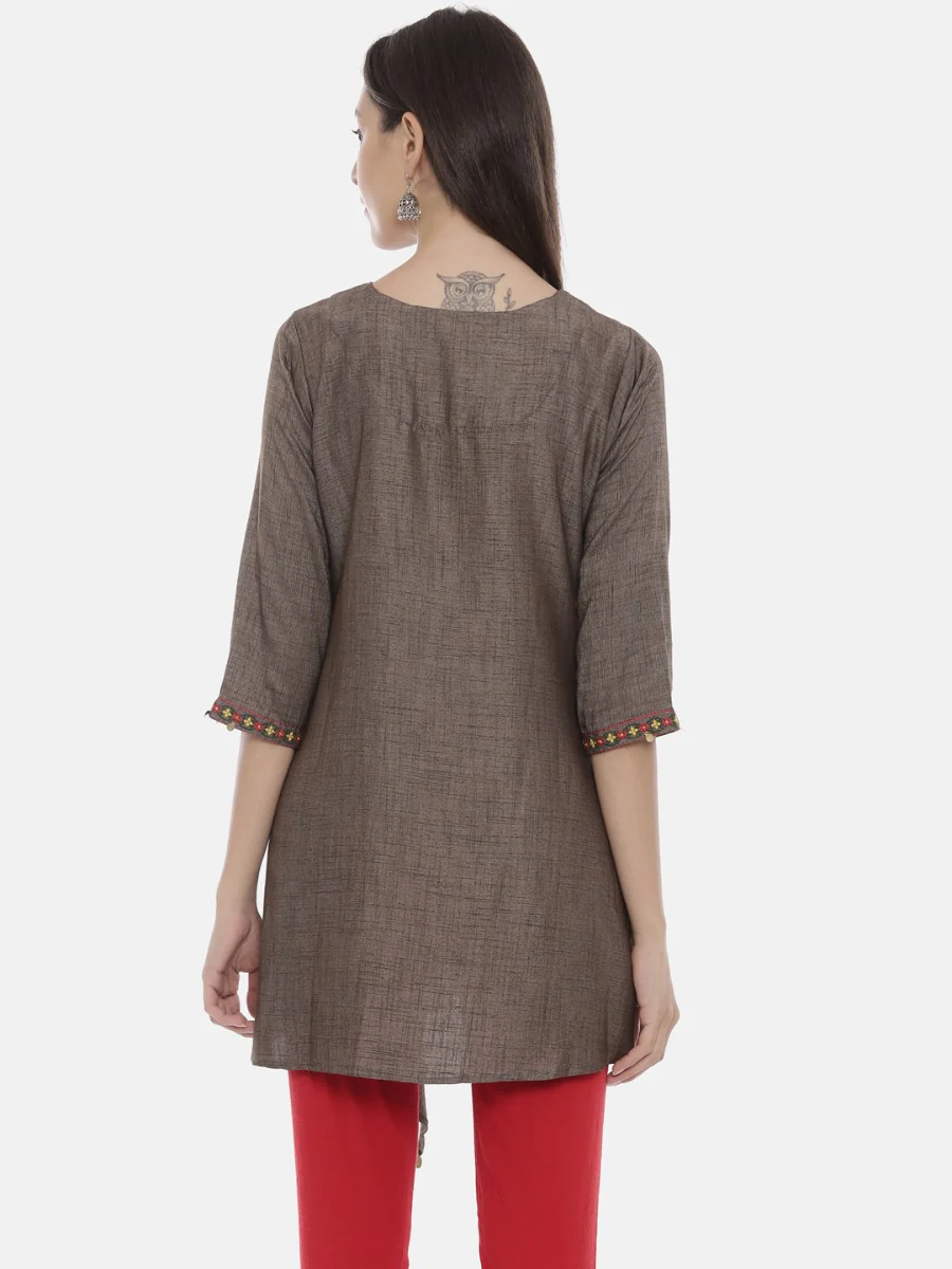 Neerus Grey Embroidered High Low Kurta - Image 5