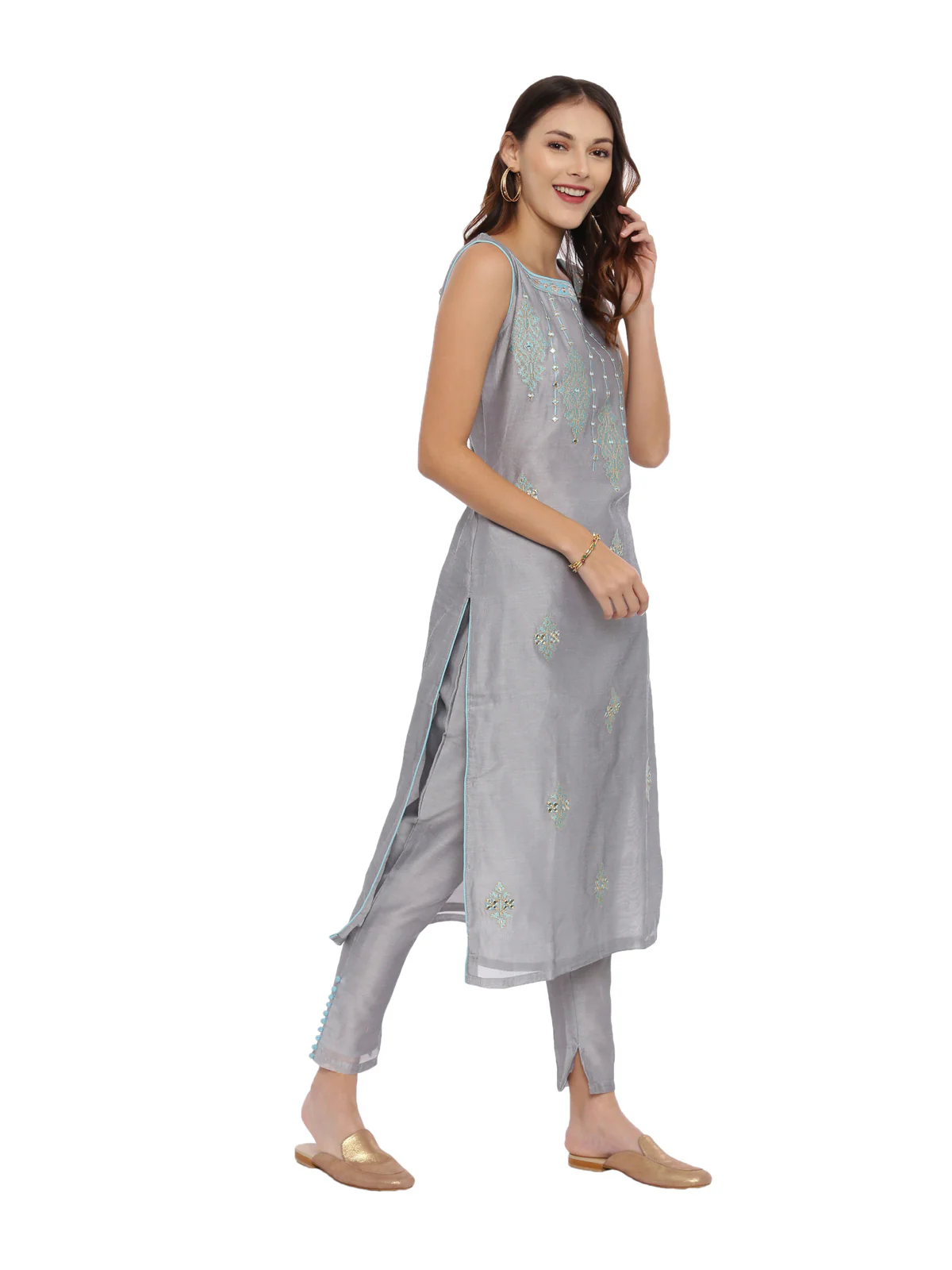 Neerus Grey Embroidered Kurta With Pant & Dupatta - Image 3