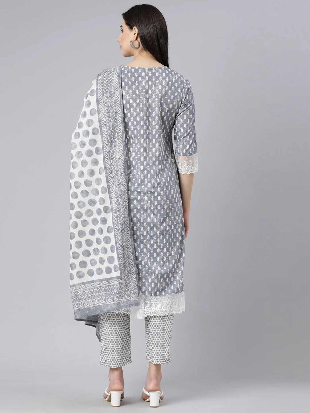 Neerus Grey Panelled Straight Printed Kurta And Trousers With Dupatta - Image 4