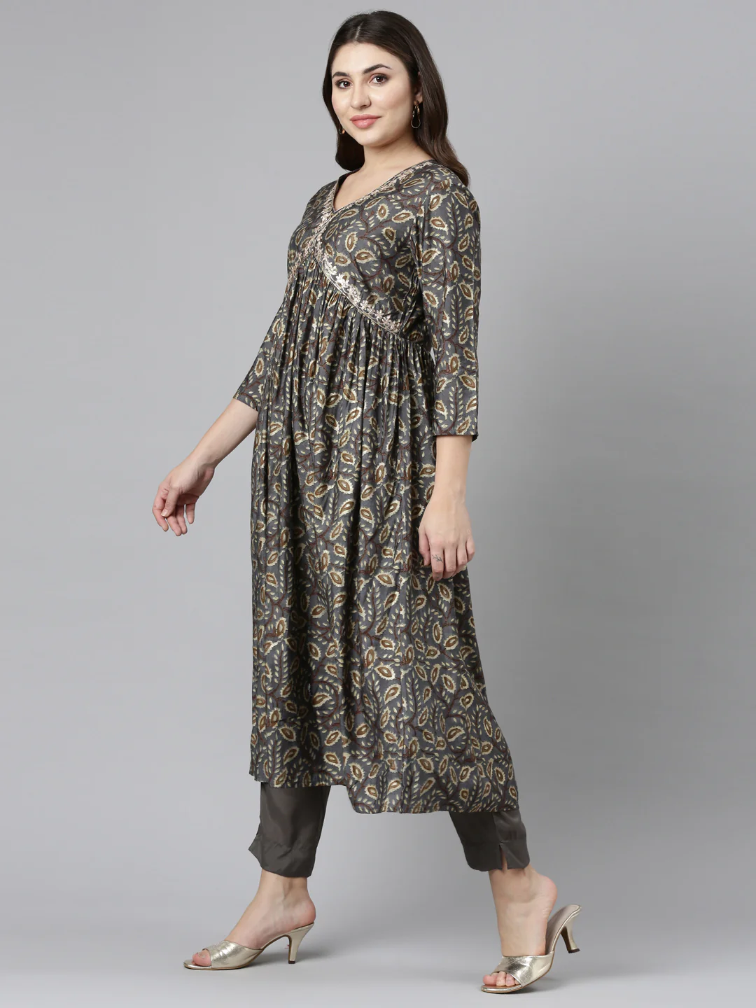 Neerus Grey Pleated Straight Printed Kurta And Trousers With Dupatta - Image 2