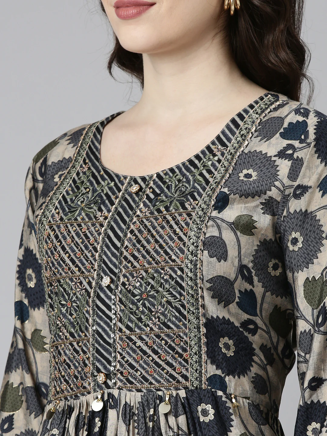 Neerus Grey Pleated Straight Printed Kurta And Trousers With Dupatta - Image 4