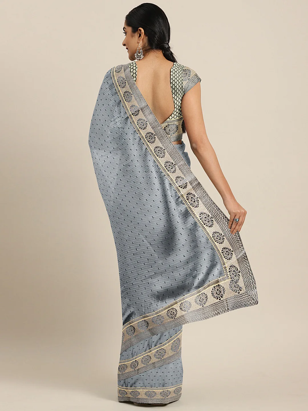 Neerus Grey Printed Saree With Blouse - Image 2