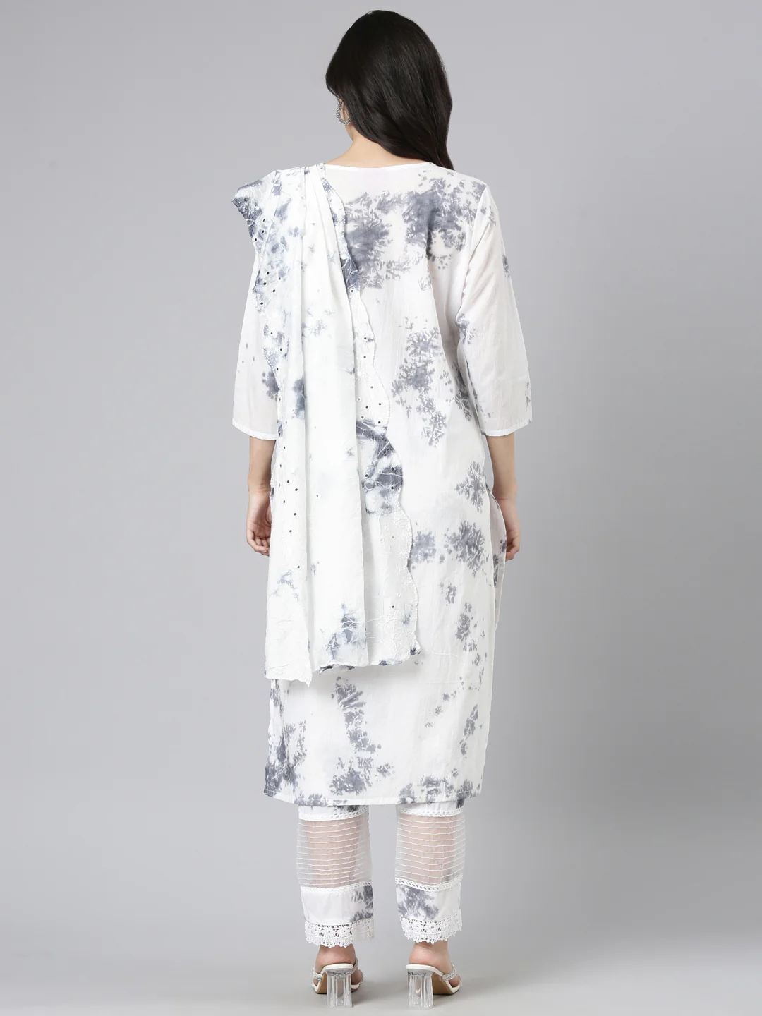 Neerus Grey Printed Straight Kurta and Trousers With Dupatta - Image 3