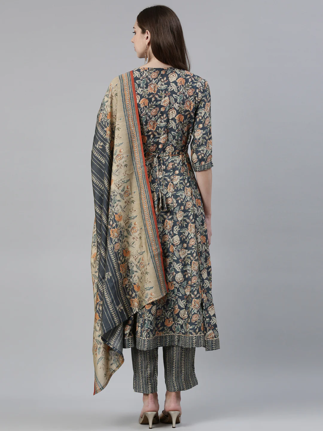 Neerus Grey Regular Knee Length Printed Kurta Printed Trousers With Dupatta - Image 3