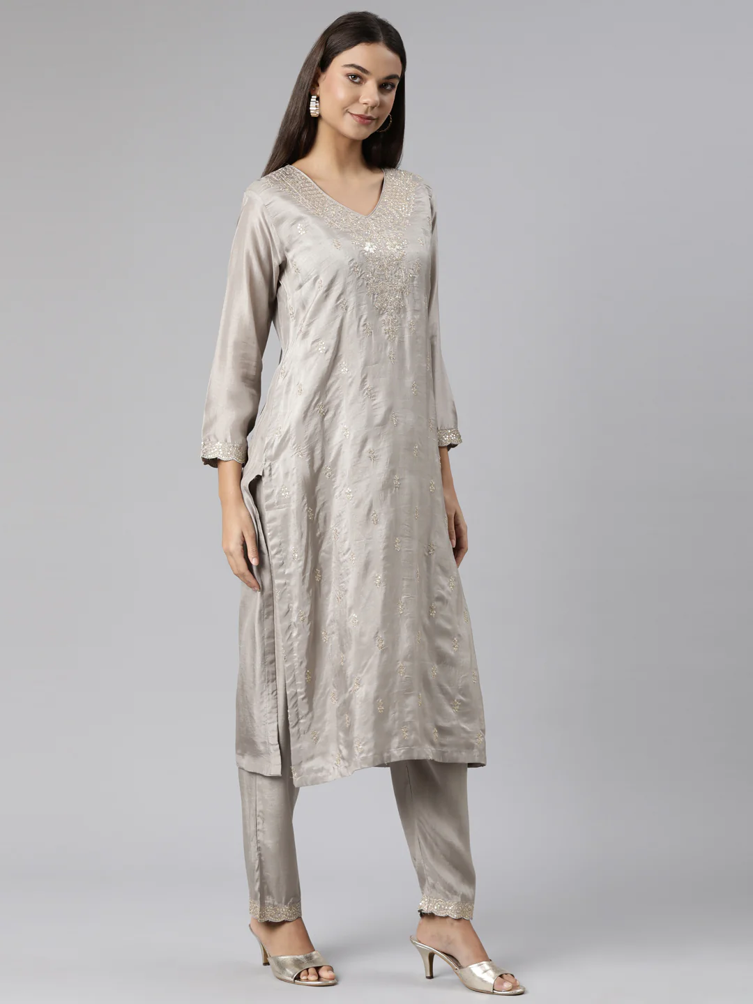 Neerus Grey Regular Straight Floral Kurta And Trousers With Dupatta - Image 2