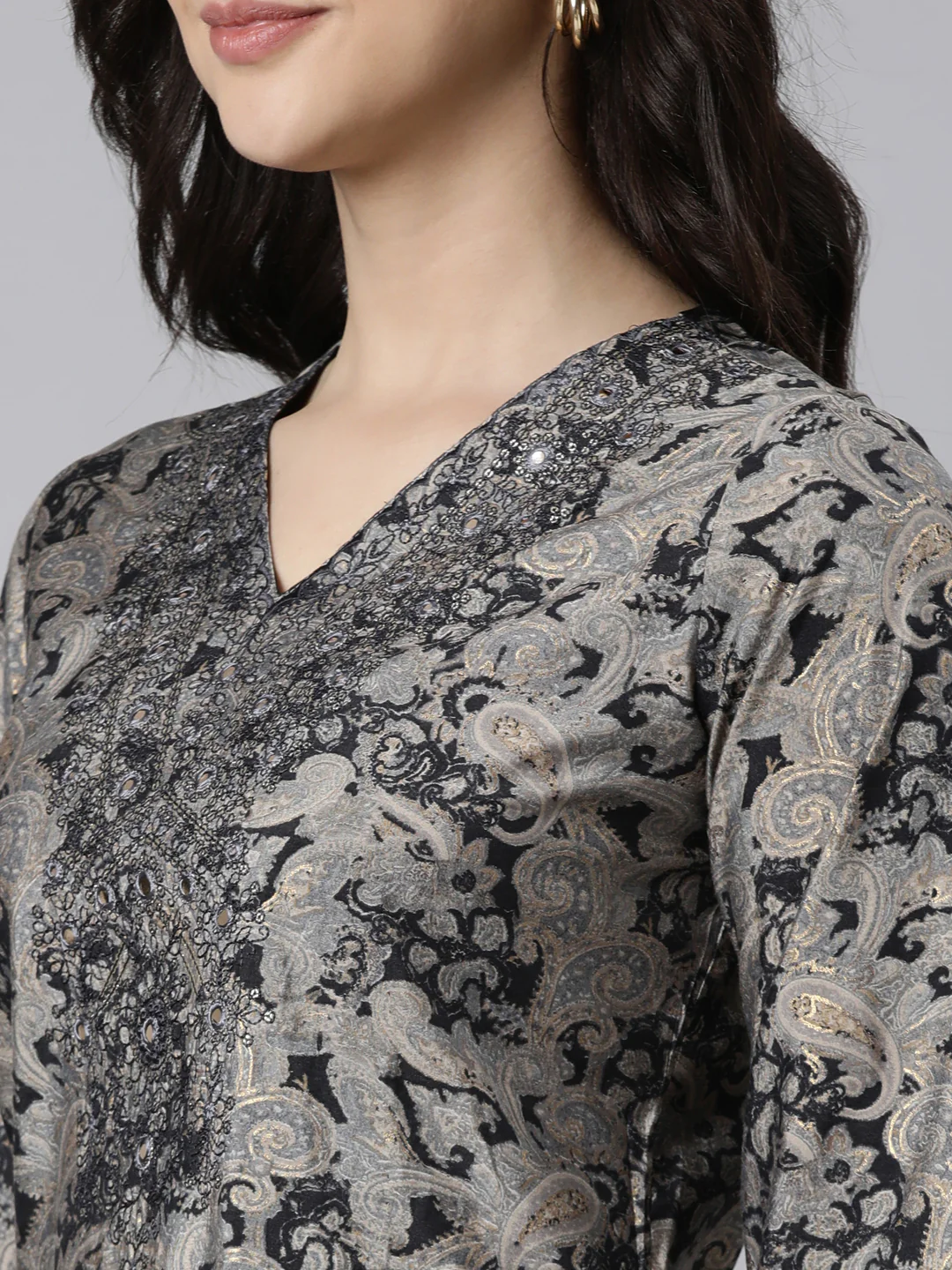 Neerus Grey Regular Straight Paisley Kurta And Trousers With Dupatta - Image 4