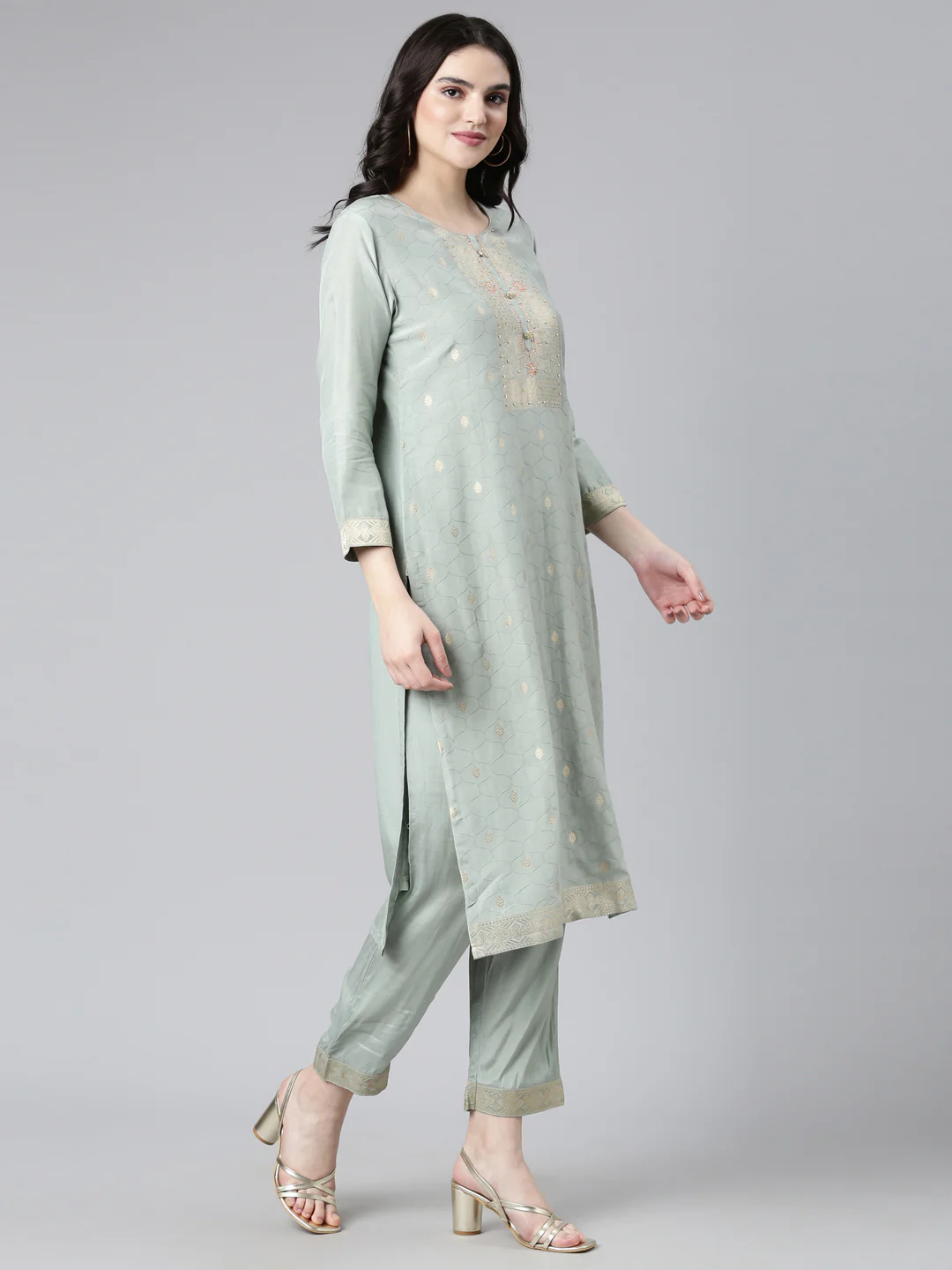 Neerus Grey Regular Straight Printed Kurta And Trousers With Dupatta - Image 2