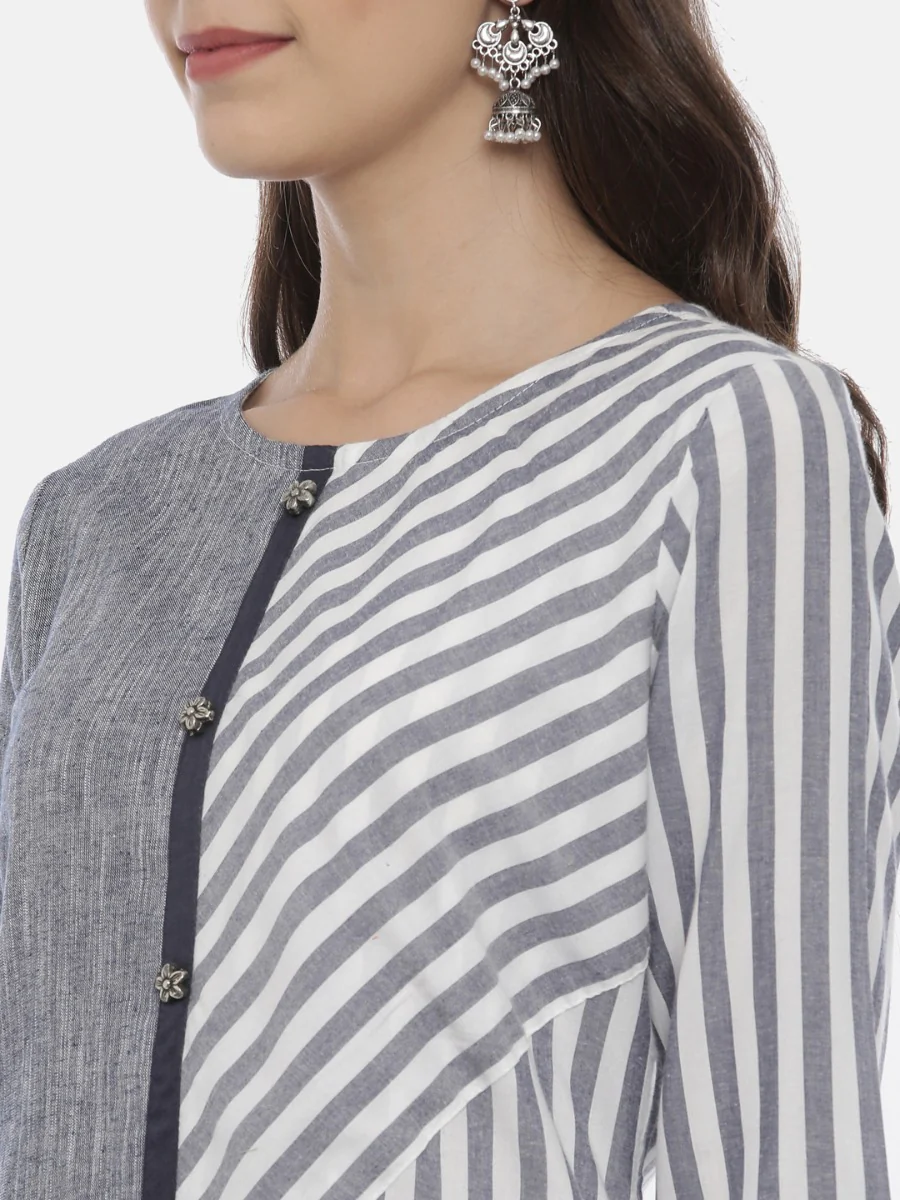Neerus Grey Striped Straight Kurta - Image 2