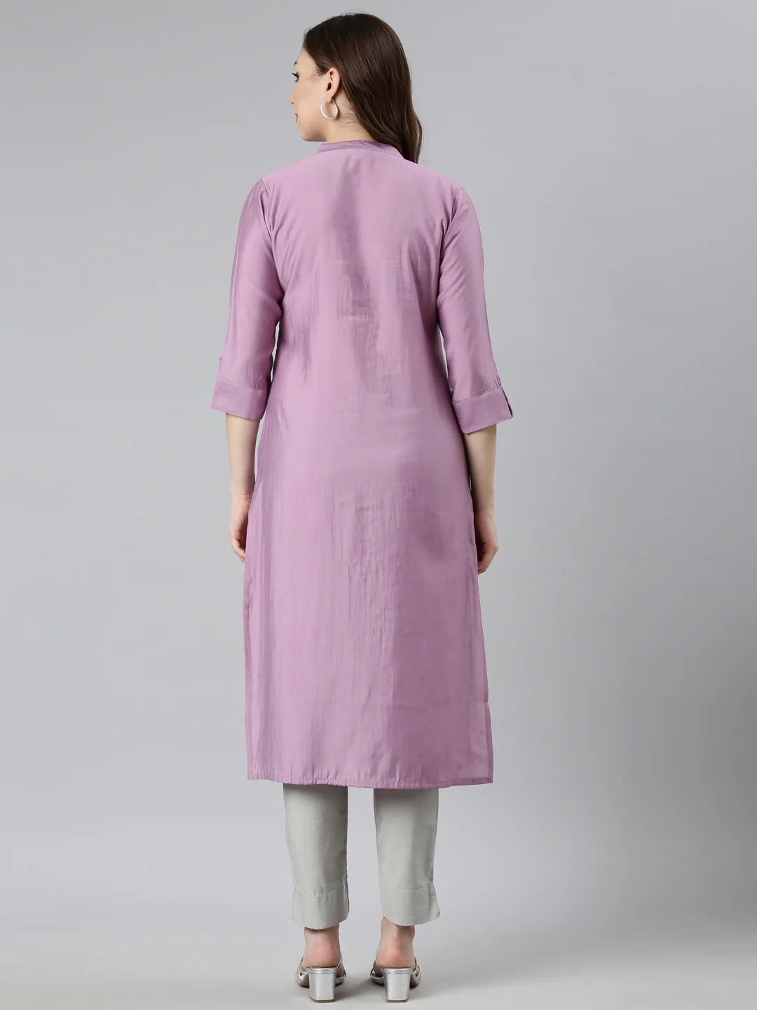 Neerus Lavender Panelled Straight Embellished Kurta - Image 3