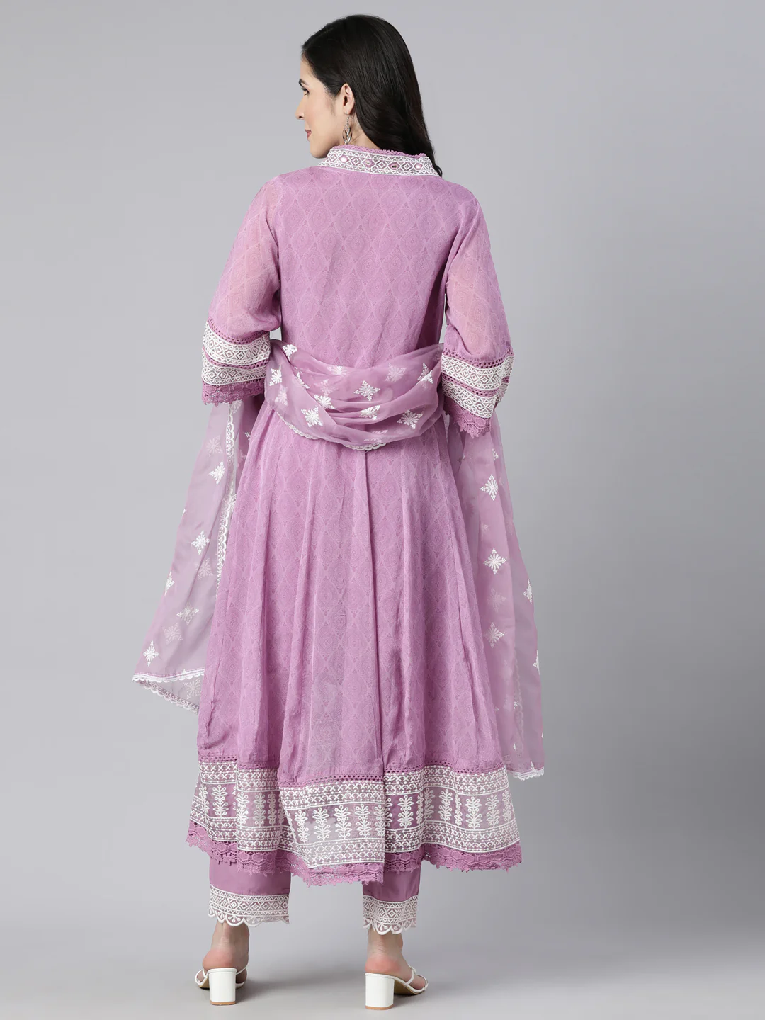 Neerus Lavender Regular Straight Floral Kurta And Trousers With Dupatta - Image 3