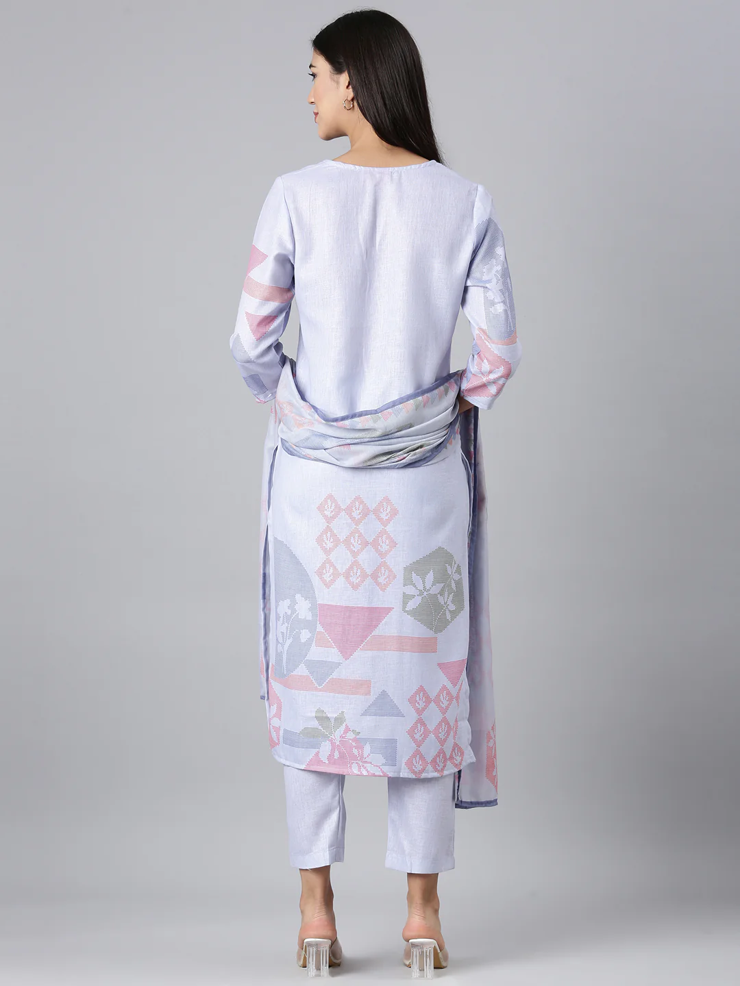 Neerus Lavender Solid Straight Kurta and Trousers With Dupatta - Image 3