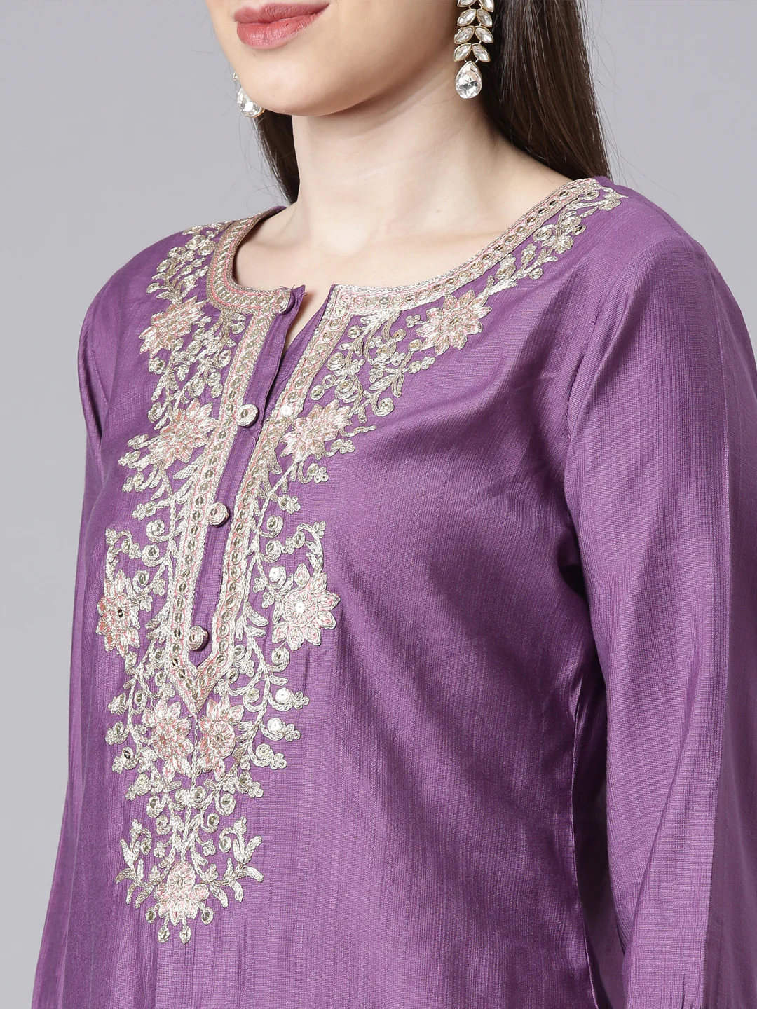 Neerus Lavender Solid Straight Kurta and Trousers With Dupatta - Image 4