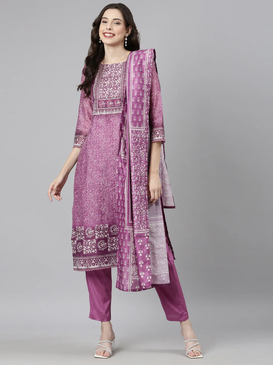 Neerus Magenta Casual Floral Straight Kurta and Trousers With Dupatta - Image 6