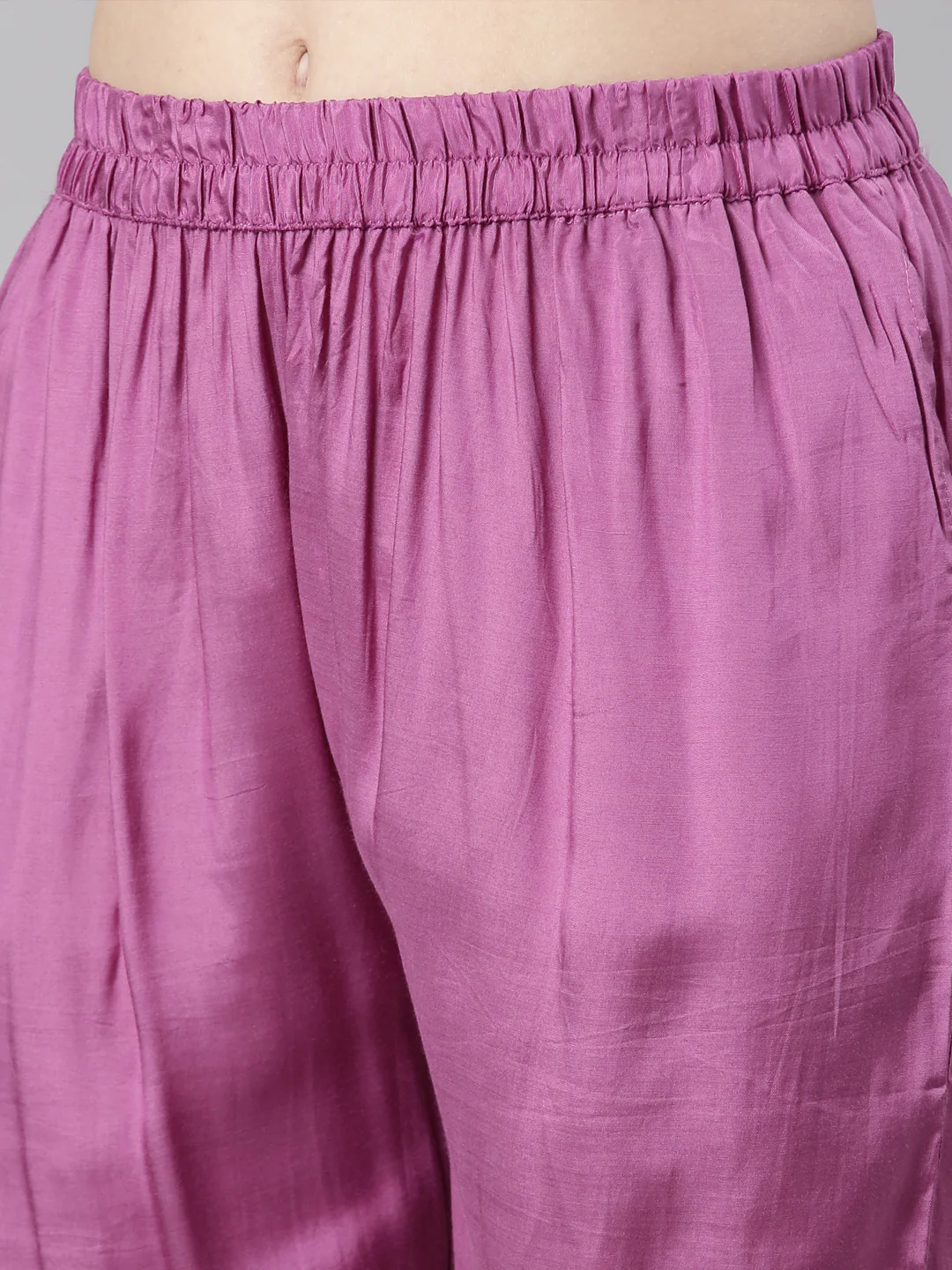 Neerus Magenta Casual Floral Straight Kurta and Trousers With Dupatta - Image 7