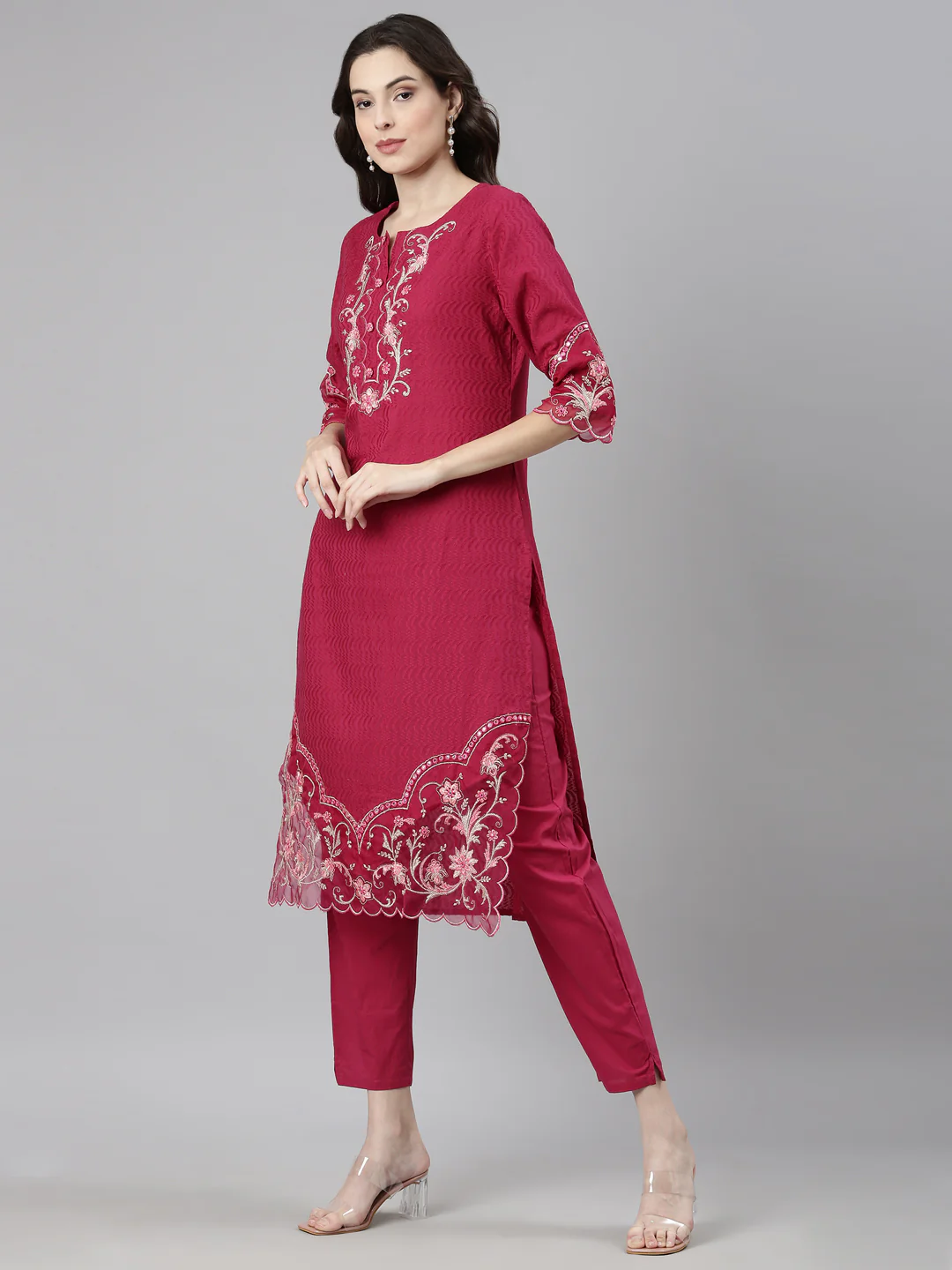 Neerus Magenta Casual Straight Kurta and Trousers With Dupatta - Image 2