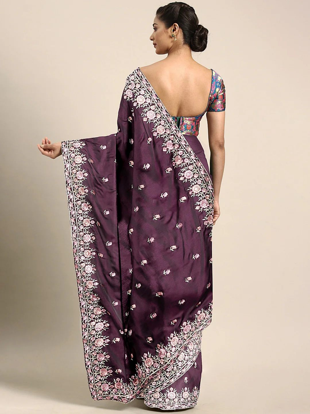 Neerus Magenta Embroidered Saree With Blouse - Image 2