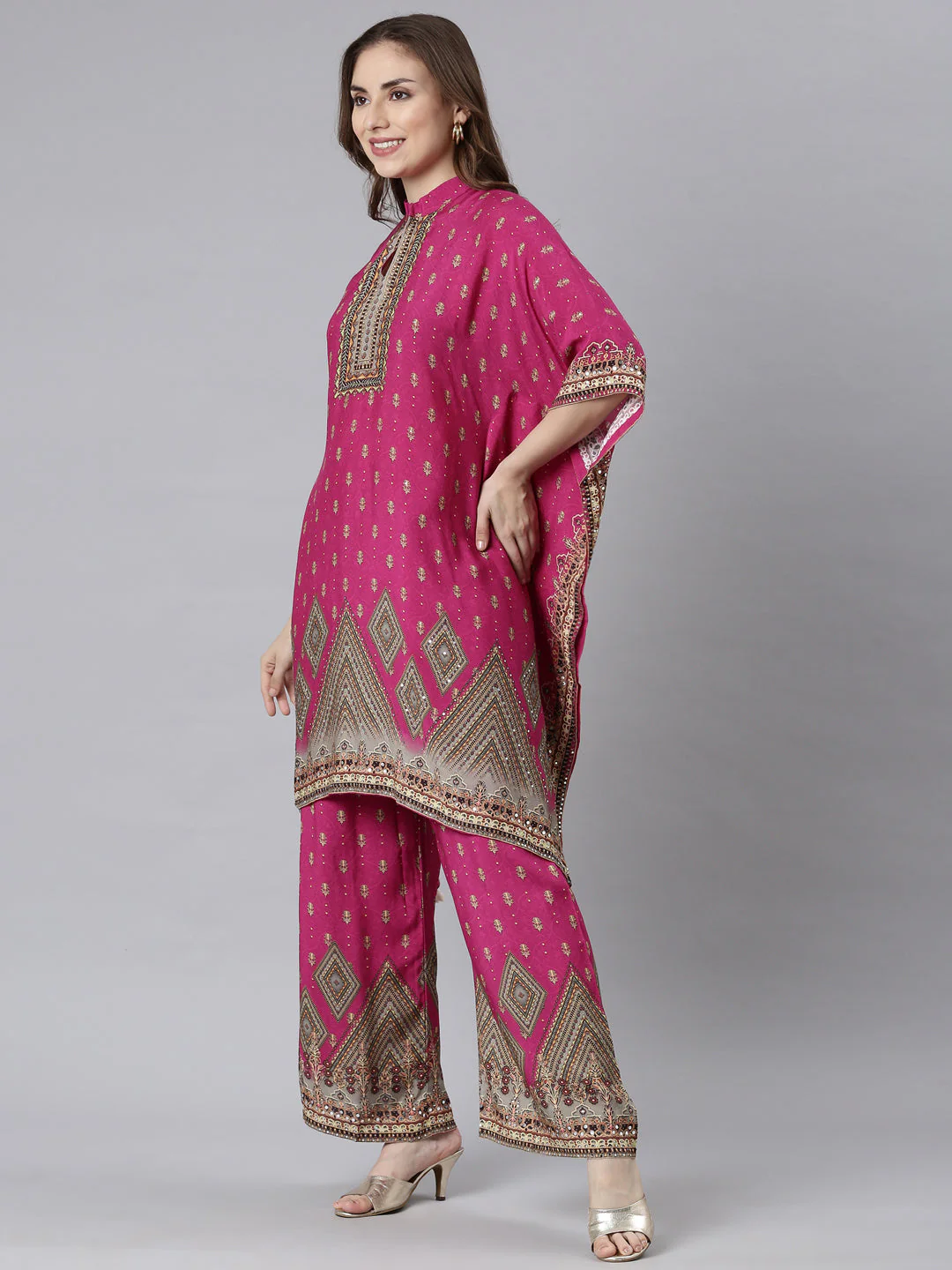 Neerus Magenta Panelled Straight Floral Kurta And Palazzos - Image 3