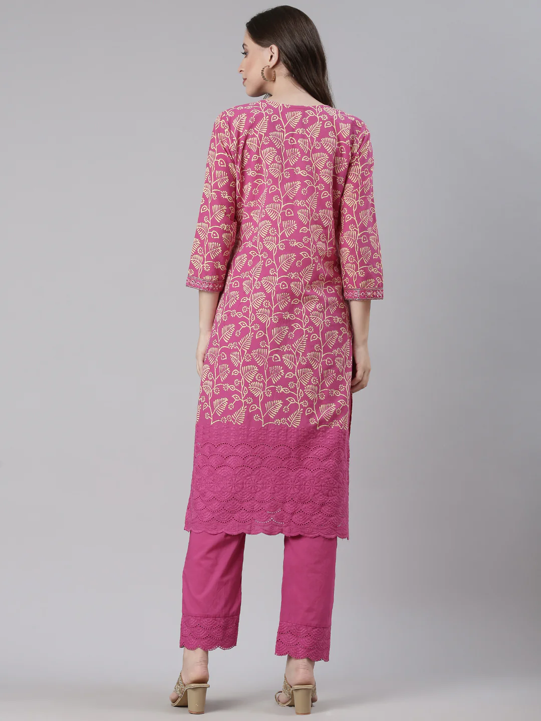 Neerus Magenta Printed Straight Kurta and Trousers - Image 3