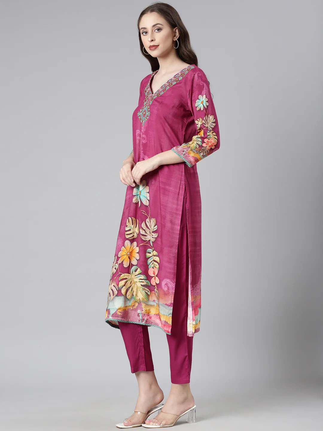 Neerus Magenta Printed Straight Kurta and Trousers With Dupatta - Image 2