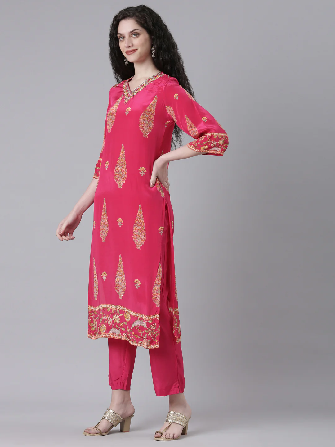 Neerus Magenta Printed Straight Kurta and Trousers With Dupatta - Image 2