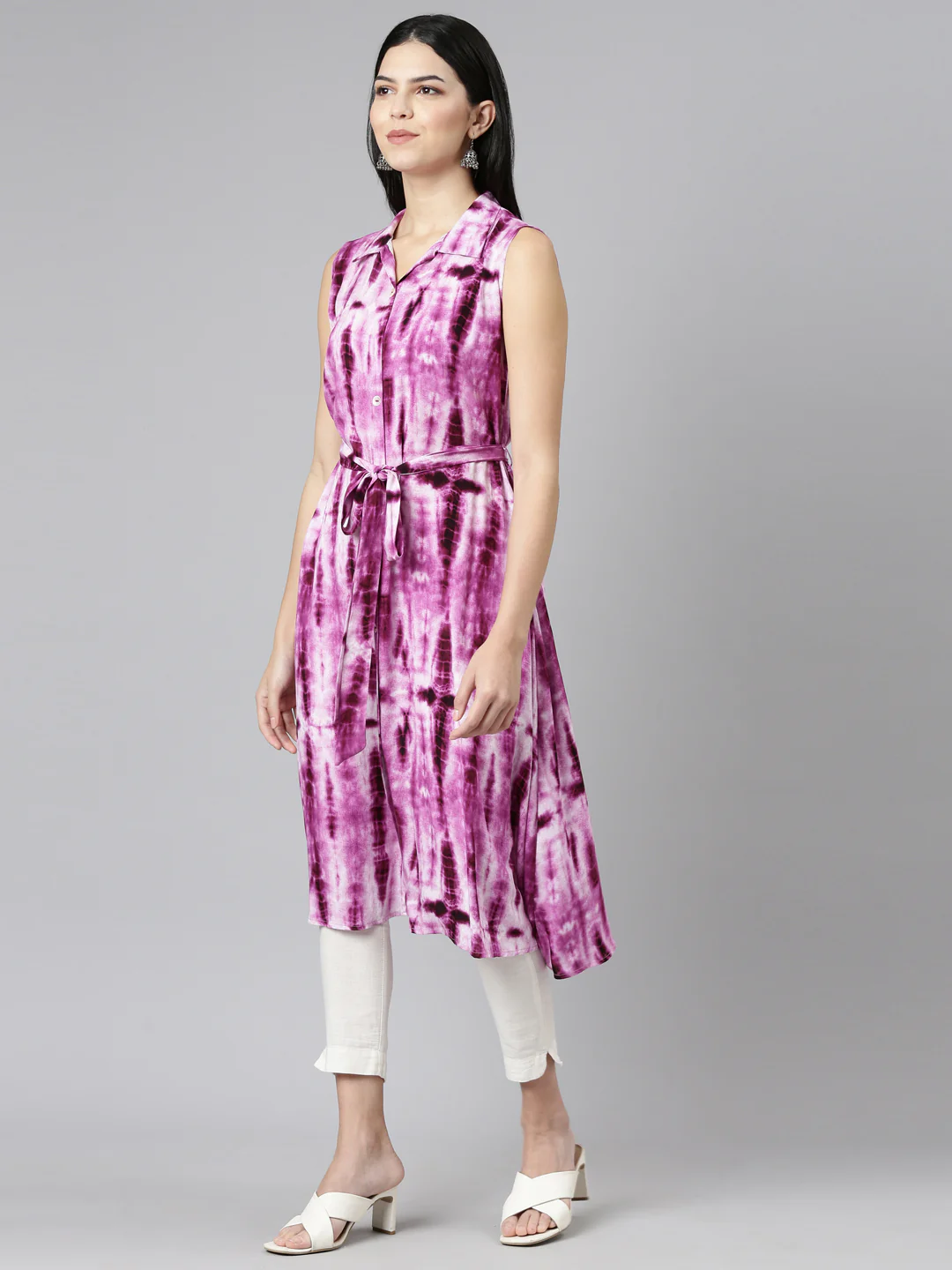 Neerus Magenta Regular A-Line Printed Kurta - Image 2