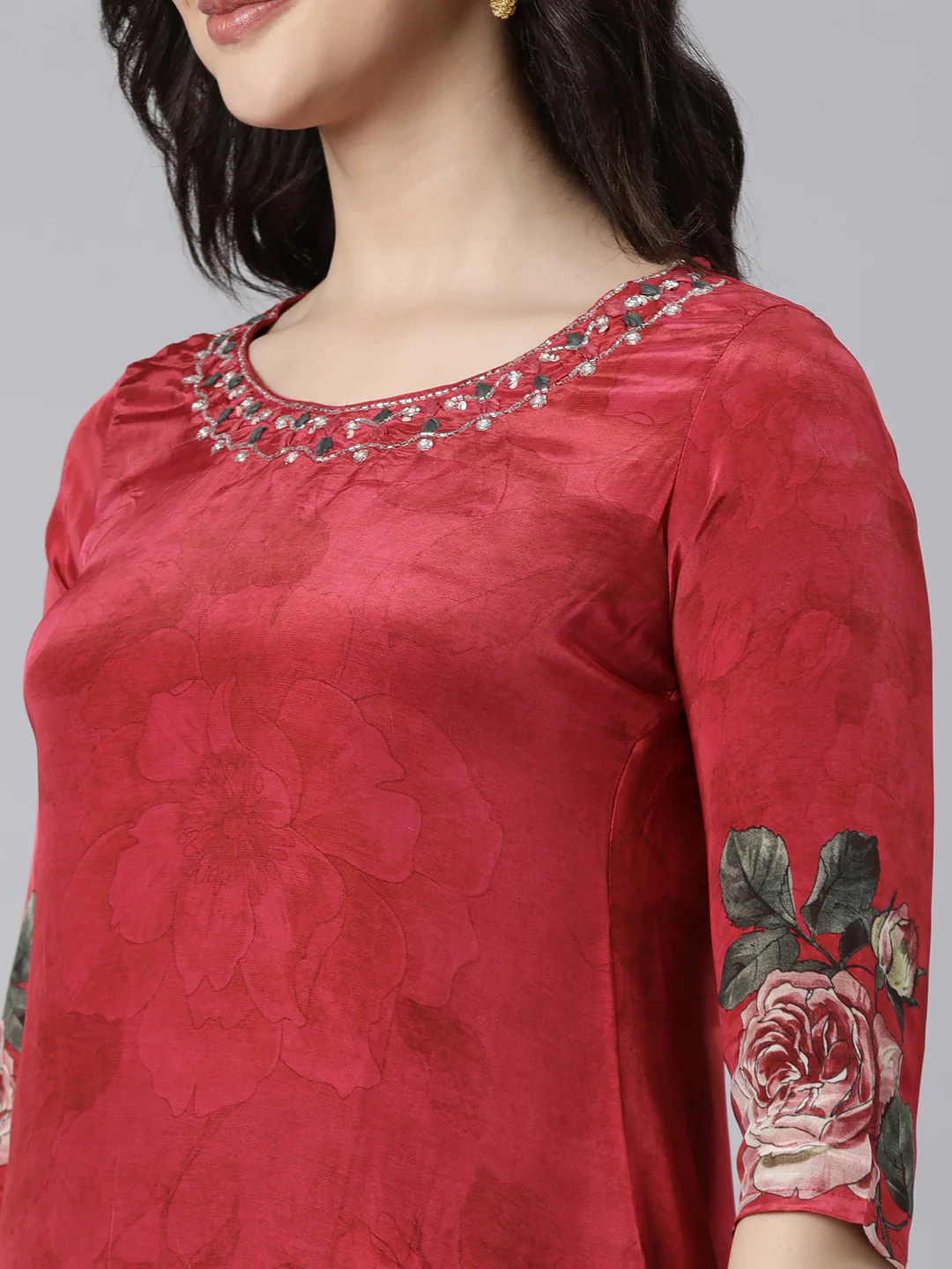 Neerus Magenta Regular Straight Floral Kurta And Trousers With Dupatta - Image 4